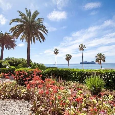 Apartment Brand New 2 Min Walk To Palais